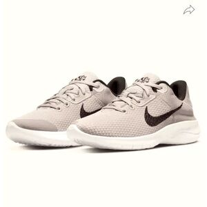 NIKE FLEX EXPERIENCE RUN 11 RUNNING SHOES